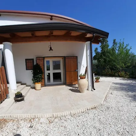 Semesterbostad Angelo's *