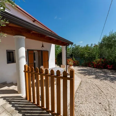 Semesterbostad Angelo's *